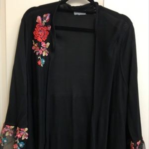 Long sleeve cardigan with flower design